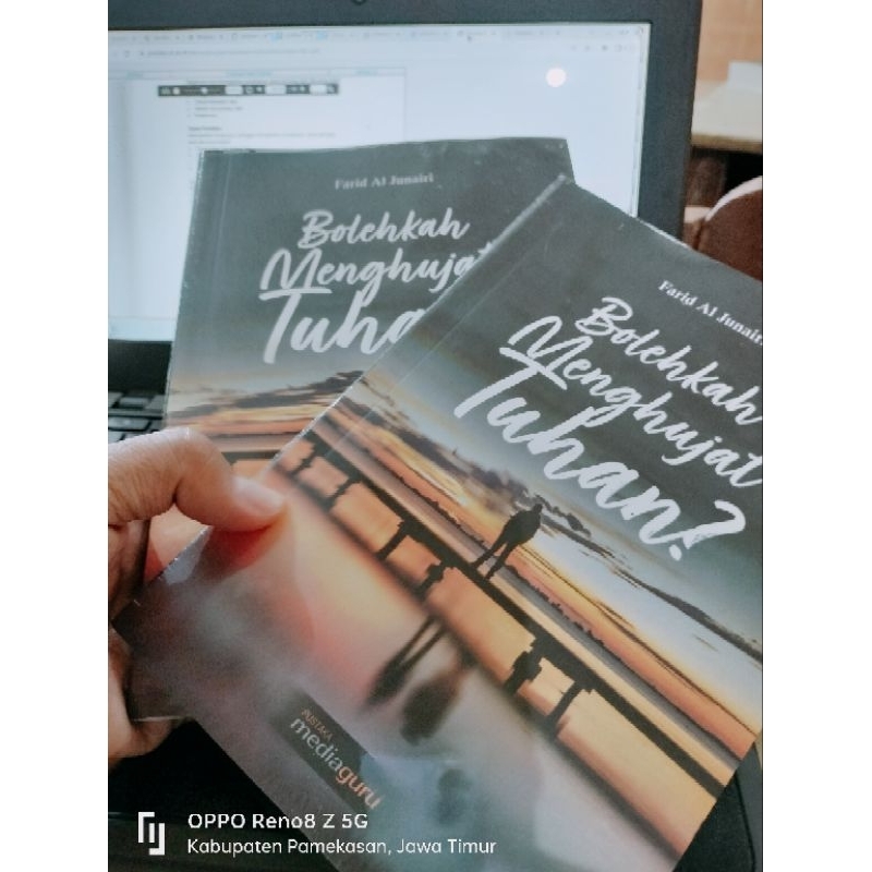 

Buku Kumpulan Puisi "Bolehkah Menghujat Tuhan