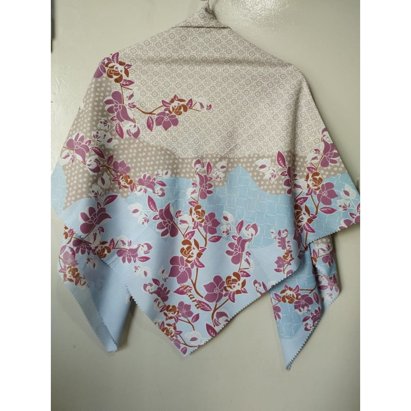 Hijab Segiempat Motif Azara Laser Cut