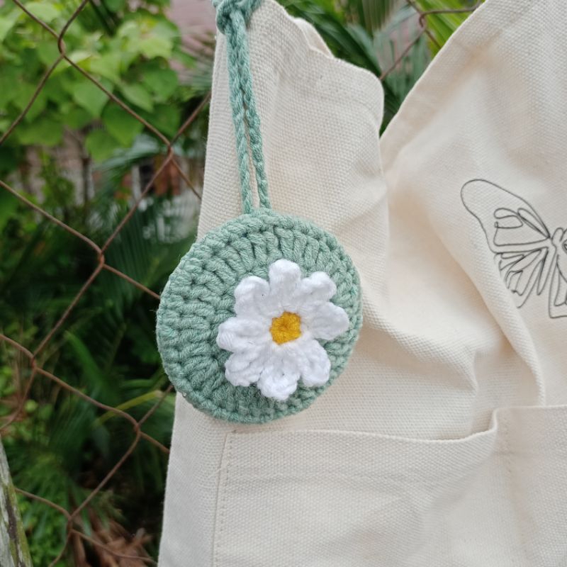 Cermin Mini aesthetic - Bag Charm Rajut crochet bunga daisy - Gantungan Tas aesthetic - Gantungan Ta