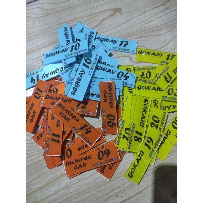 

akrilik custom 2x7 cm satu sisi