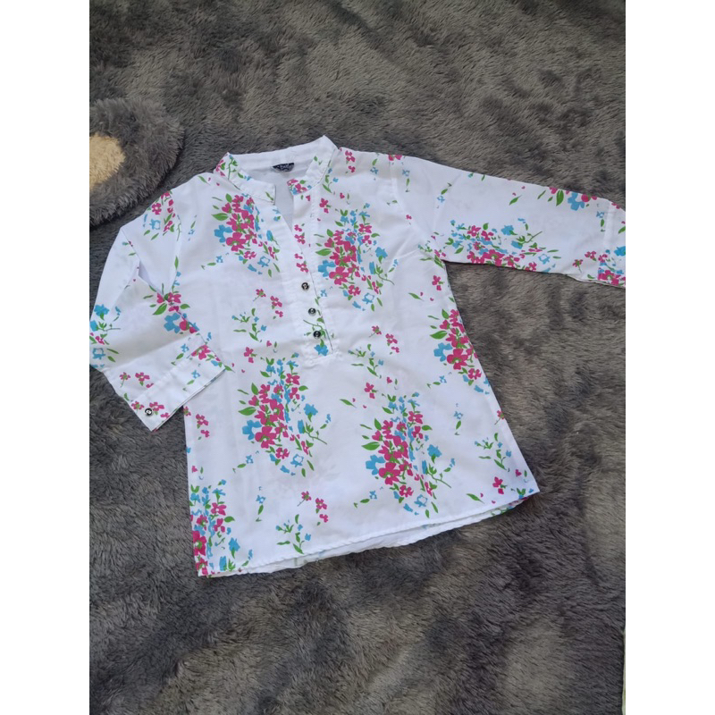 kemeja bunga krah shanghai