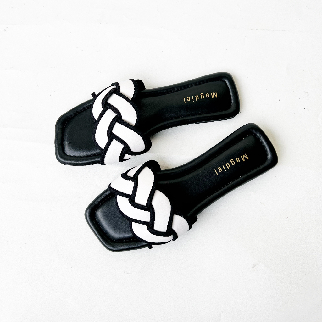 Sisca Flat Sandal Wanita