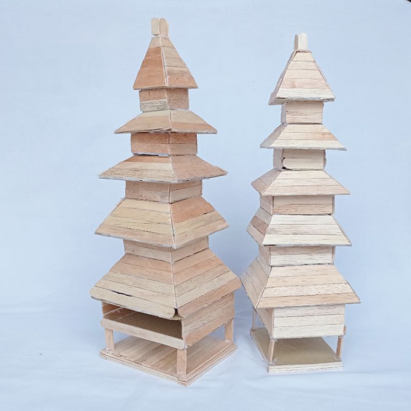MINIATUR RUMAH ADAT BALI DARI STIK ES KRIM PURA