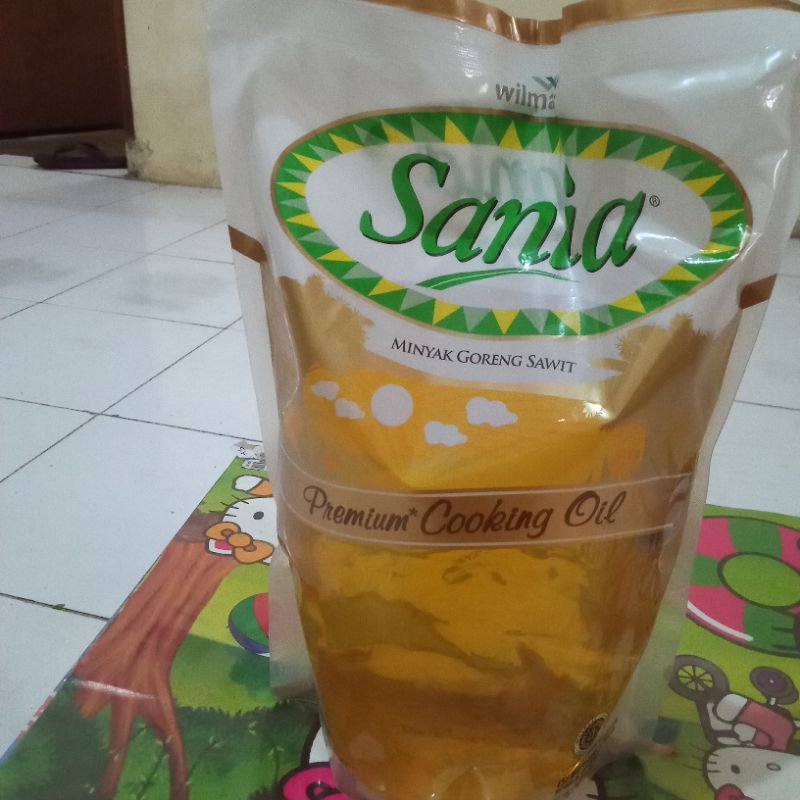 

MINYAK GORENG 2 LITER