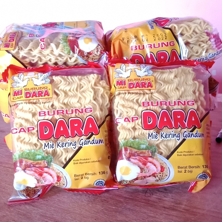 

Mie Burung Dara Merah 136gr