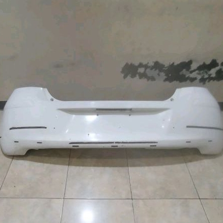 Bumper Bemper Toyota Yaris 2010 Original