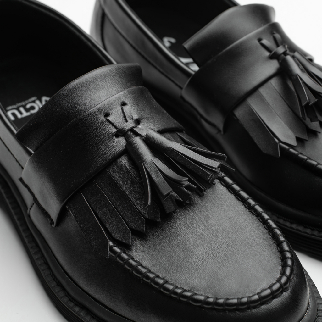 VCTS - Loafers Adrian Tassel All Black