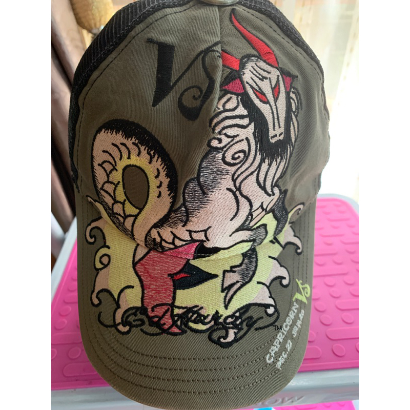 Topi sekon Cap Jaring Ed Hardy “Capricorn”