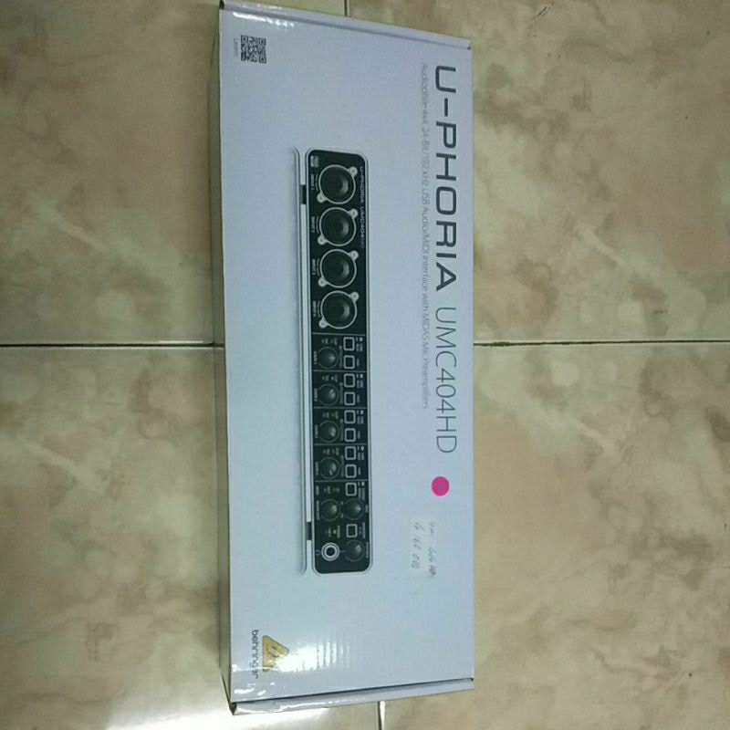 Audio interface Behringer UMC 404 HD
