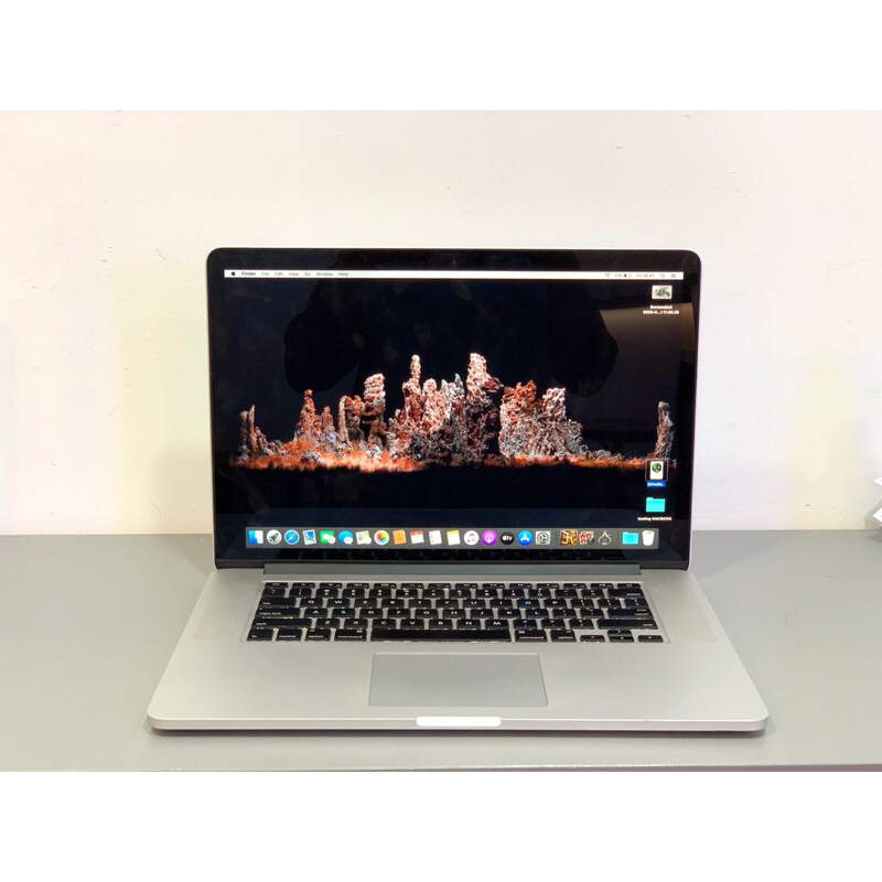 Laptop second Macbook pro retina 15inc 2013 core i7 ram 16gb, ssd 128gb doublevga
