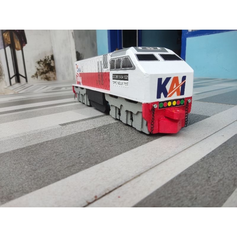 miniatur kereta api kayu cc 203