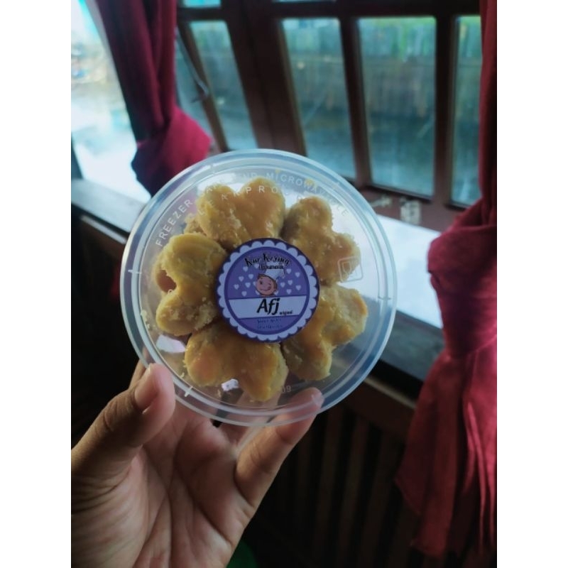 

kue kering kacang 125g