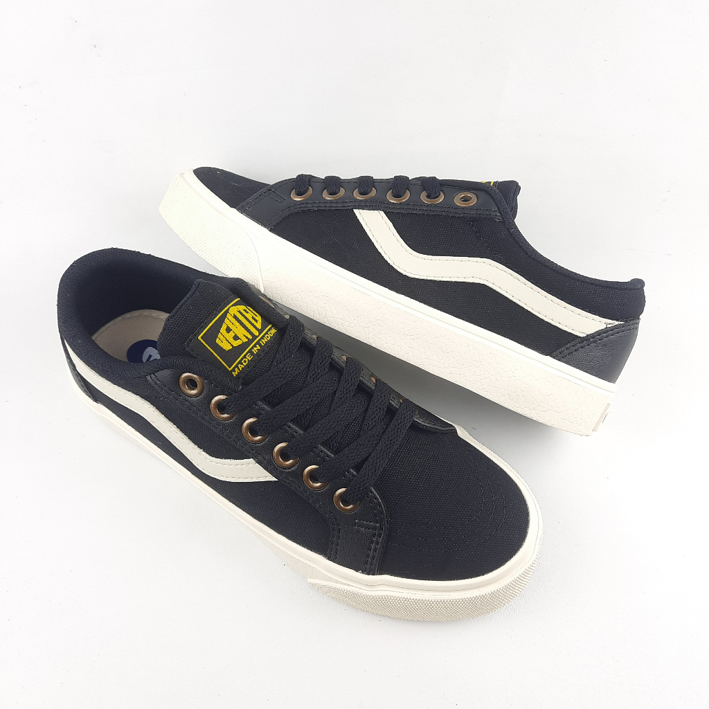 Sepatu Sneakers Canvas Unisex Ventela Republic Low 37-43