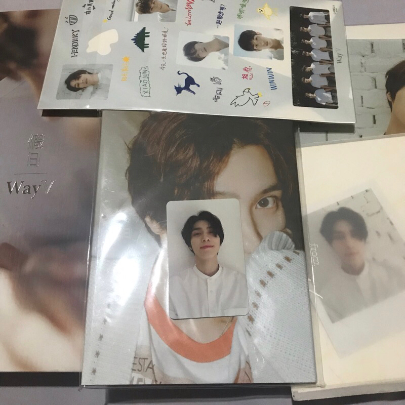 HENDERY JUMATAN / HENDERY HOLIDAY PHOTOBOOK SET