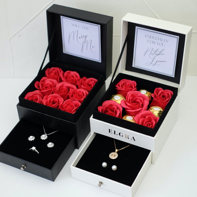 

ROSE BOX - Gift Box With Faux Roses Jewelry Drawer