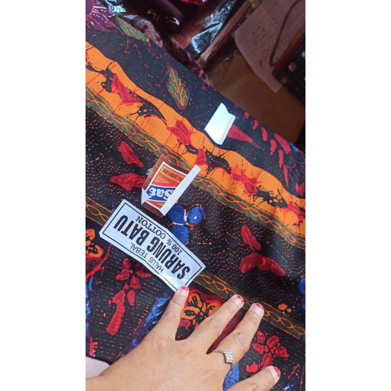SARUNG BATU BATIK WANITA
