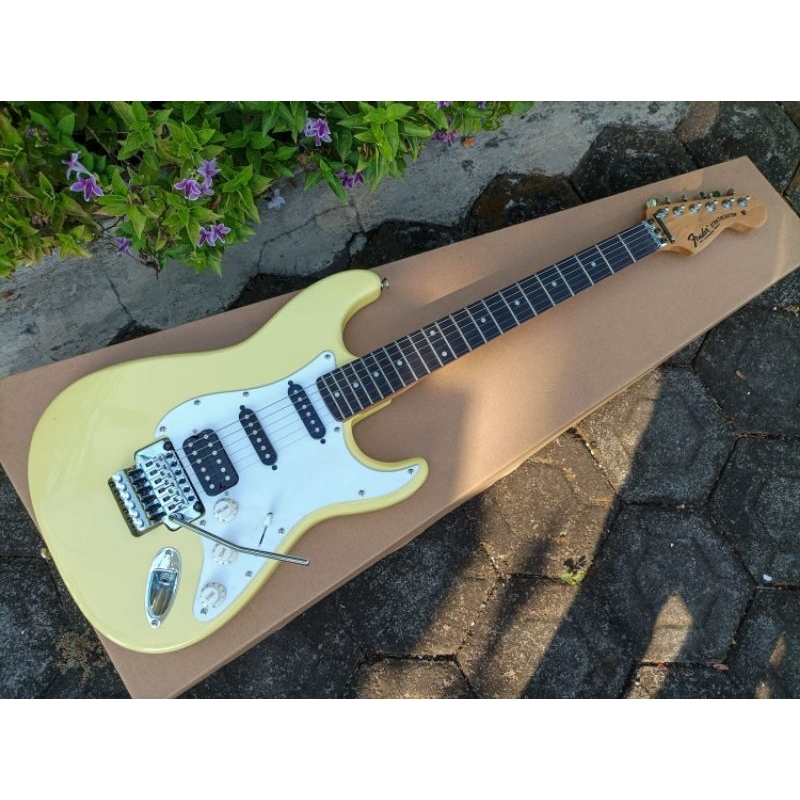 Gitar elektrik Fender stratocaster updown... gitar elektrik model fender