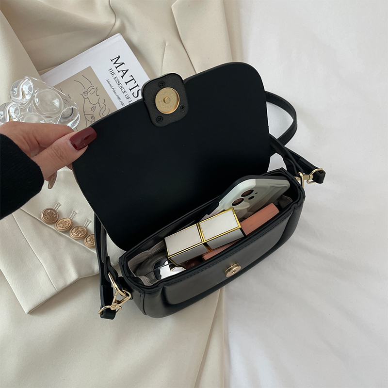 TAS SELEMPANG WANITA FASHION IMPORT 5584