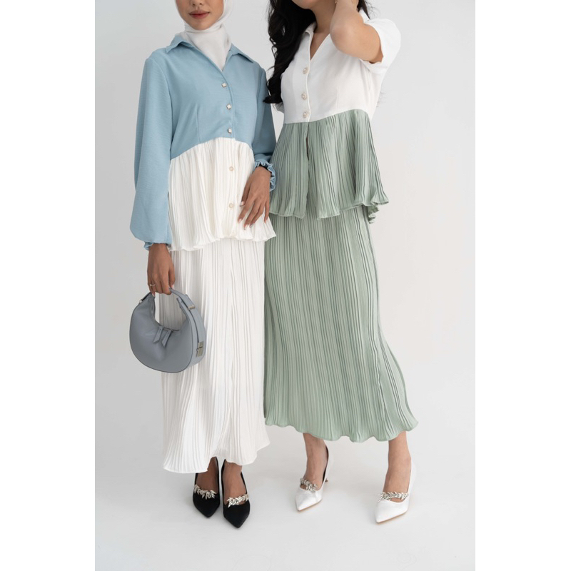 IWEARGRACIE - CLAIRE PLEATS SKIRT / ROK WANITA