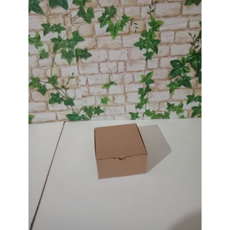 

Kardus/box/kotak Uk 4x6,5x3,5 cm box pizza,dus parfum