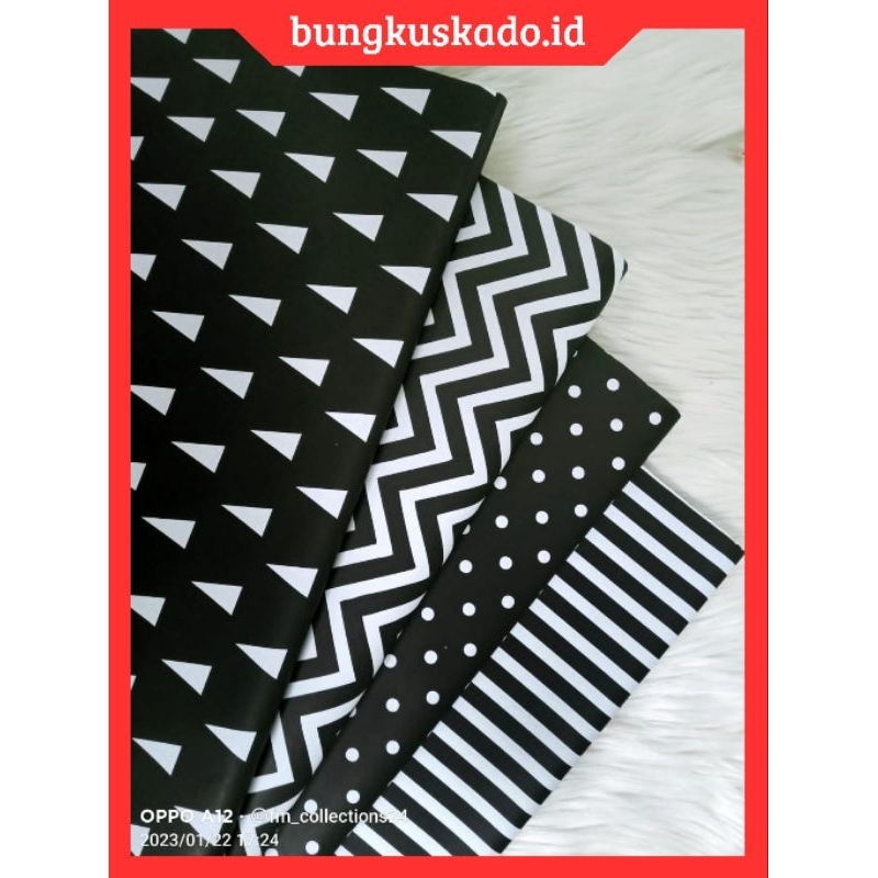 

kertas kado unik monochrome / sampul buku estetik