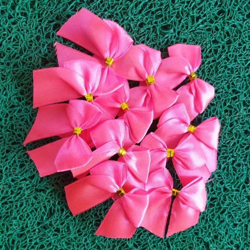 

PITA SATIN/PITA BUKET/PITA KAIN/UKURAN 2,5CM/PANJANG 20CM/PITA BESAR