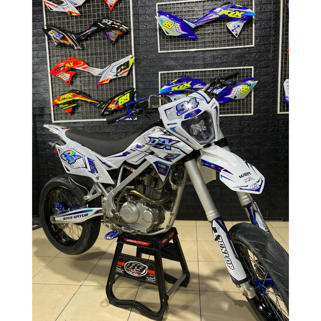 STIKER DECAL KAWASAKI DTRACKER SUPERMOTO HITAM DECAL DTX FULL BODY KEREN STICKER DECAL DTRACKER KLX 