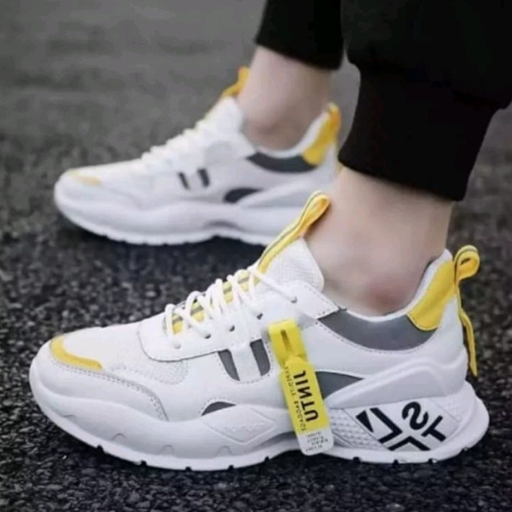 Sepatu Pria Casual 2023/ Sepatu Pria Sport/ Sepatu pria best seller 2023