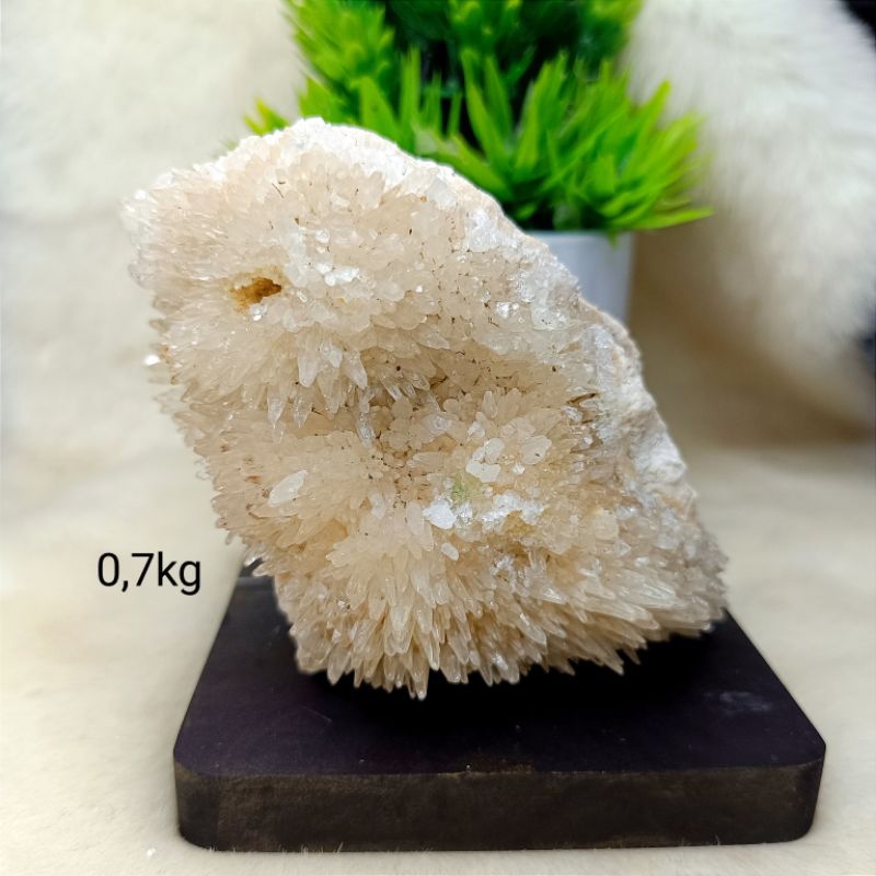 quartz geode crystal