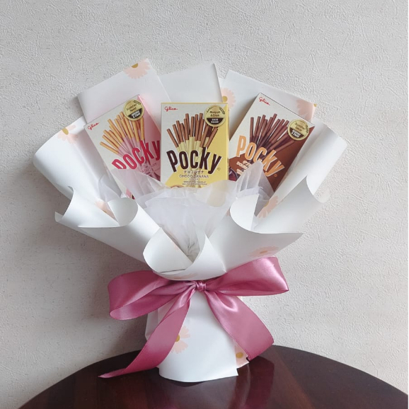 

Buket Snack Pocky | Bouquet Graduataion | Boquet Ulang Tahun | Buket Hari Guru | Snack Bouquet | Snack Buket