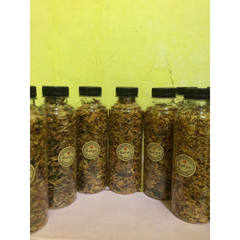 

Bawang goreng pedas daun jeruk