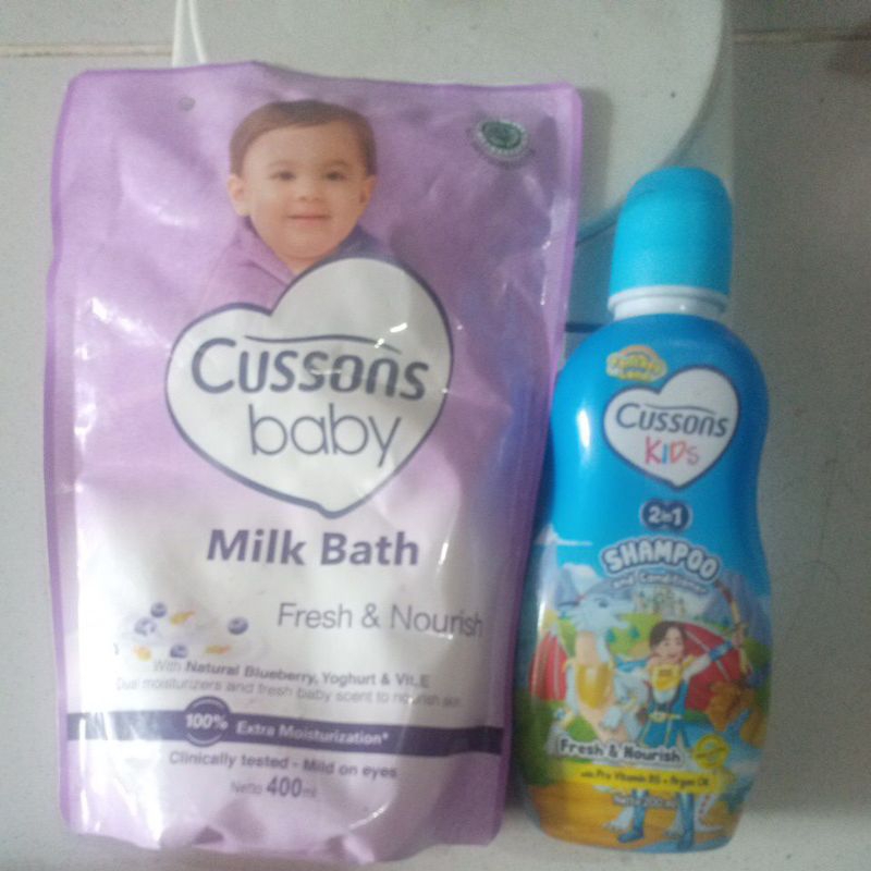 CUSSONS BABY MILK FRESH & NOURISH 400ML + CUSSONS KIDS 200ML SEPAKET