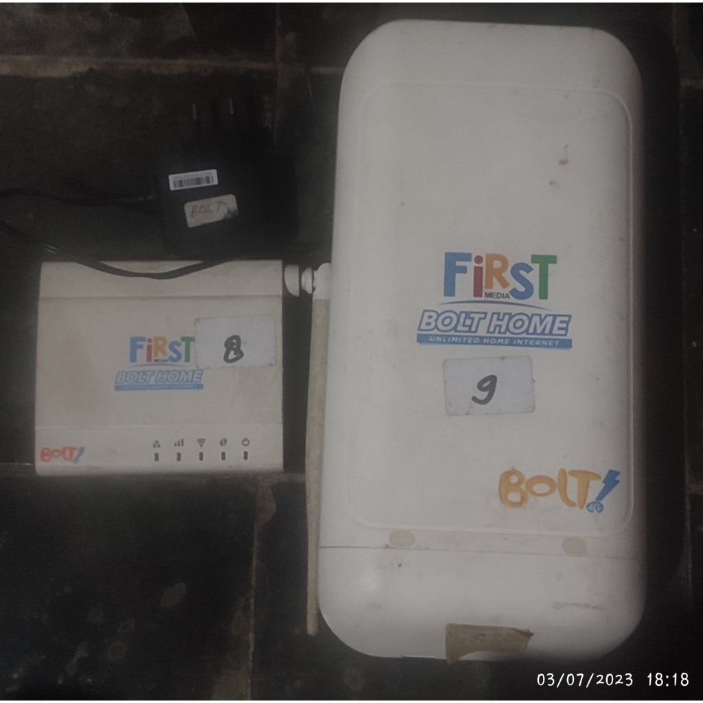 BOLT HOME - First Media normal lengkap adaptor