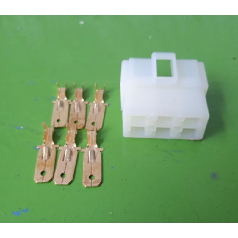 SOKET 6 PIN BESAR FEMALE