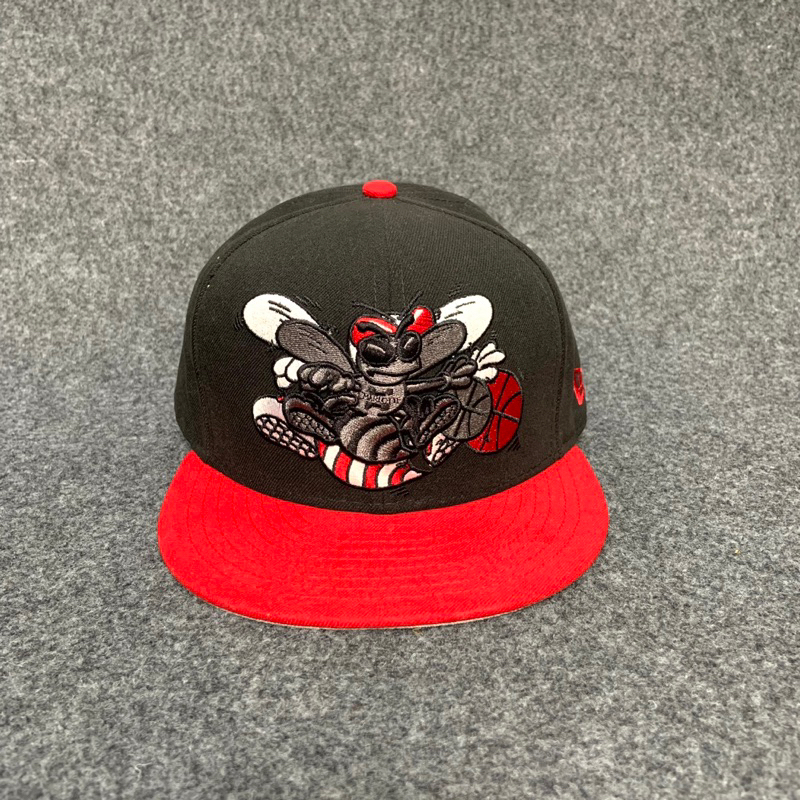 Topi New Era NBA Hornets Fitted Original Second - Hornets Second Likenew