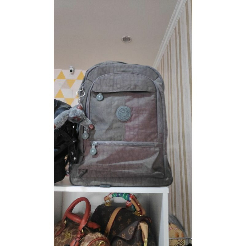 Preloved Tas Ransel Kipling lengkap mainan kunci