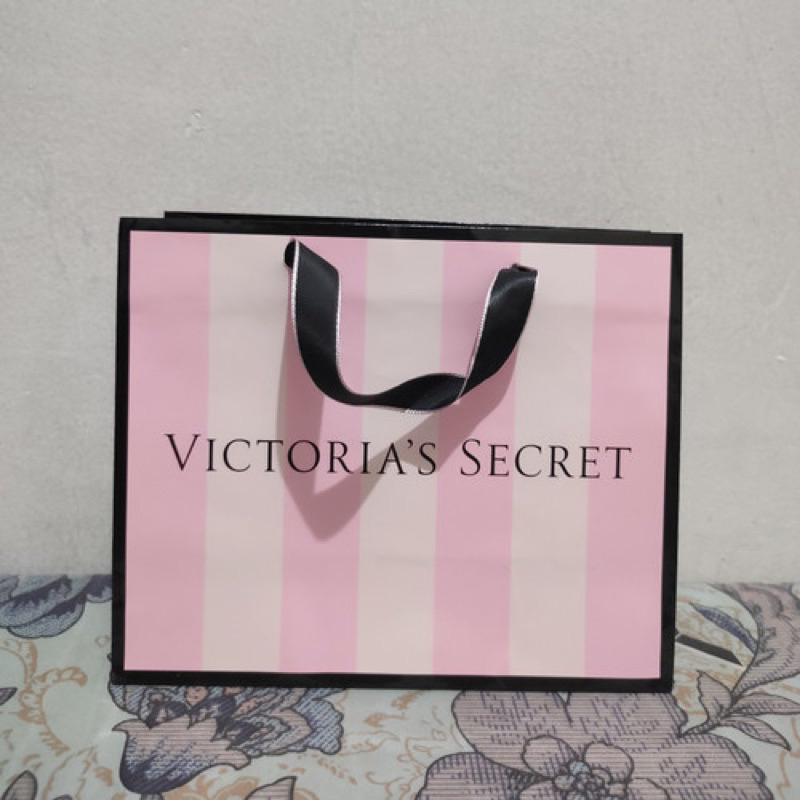 

Tas Kado Paperbag Victoria S Medium Small