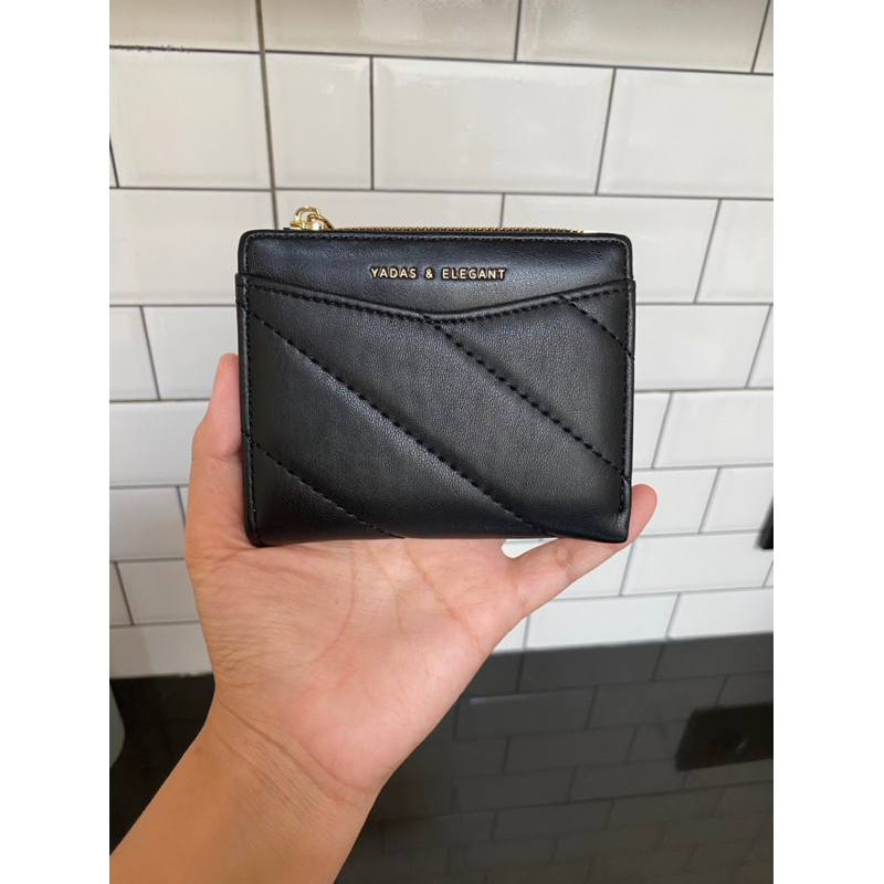 dompet import wanita merk yadas