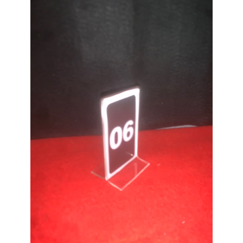 

akrilik bening nomer meja uk potrait model T uk 10x6cm tebal 2mm