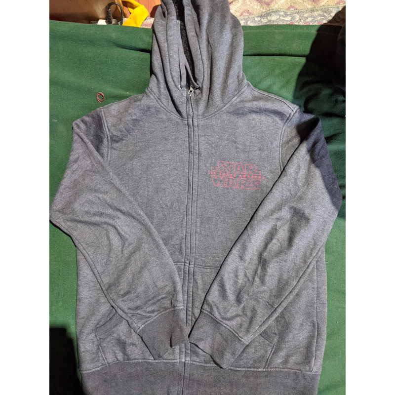 Uniqlo serpa x star wars