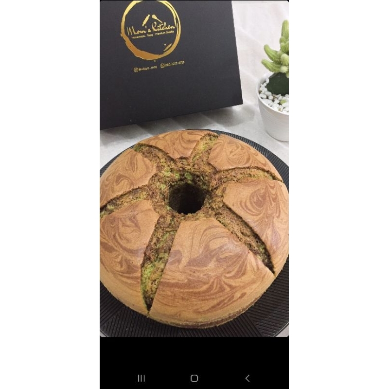 

Pandan Chocolate Chiffon Cake