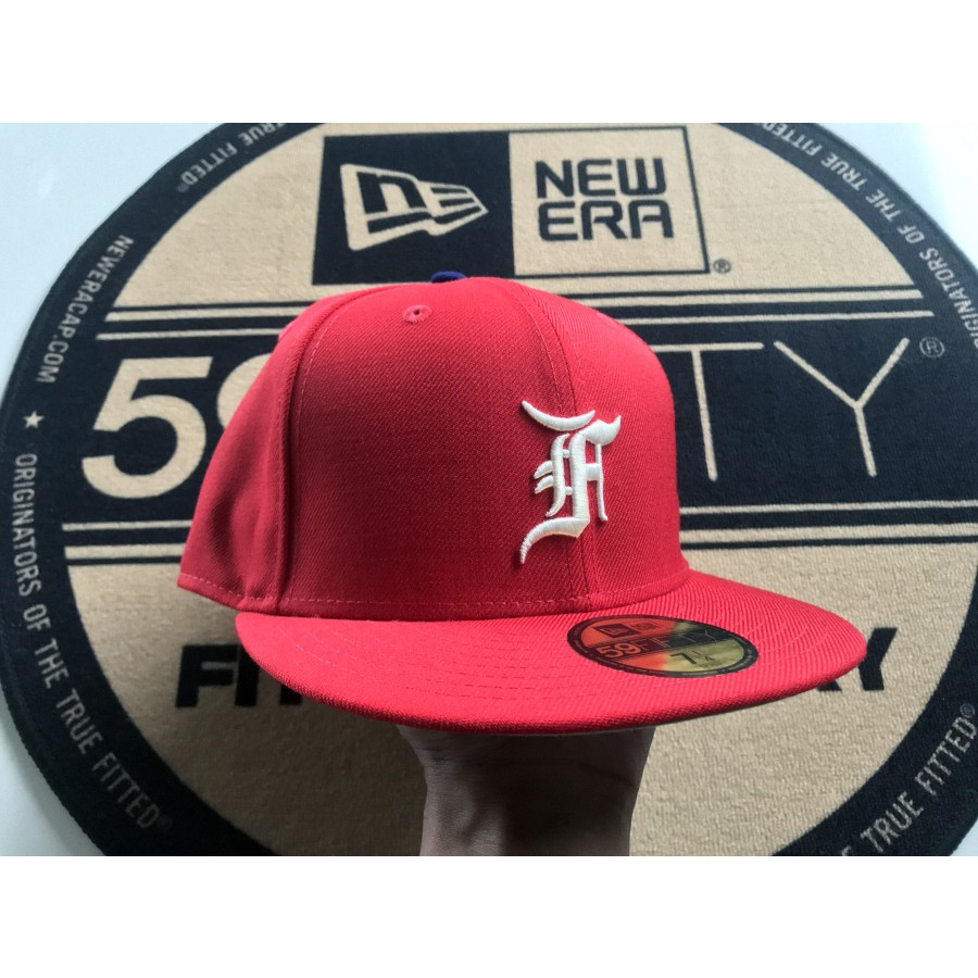 Topi New Era x Fear Of God The Classic Collection Philadelphia Phillies Red 59Fifty Fitted Cap 100% 