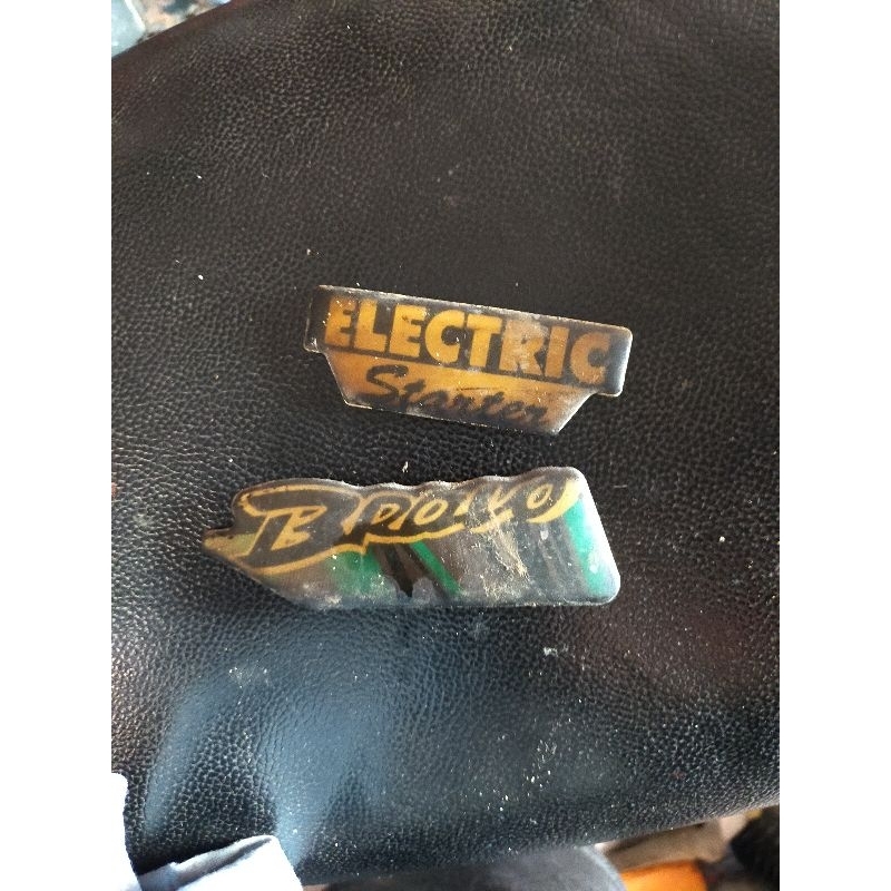 emblem sayap suzuki rc rc100 bravo original copotan