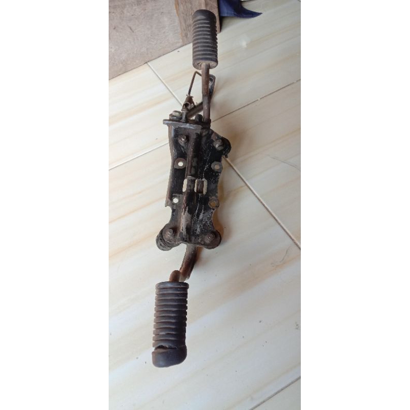 postep depan barstep depan karisma supra x 125