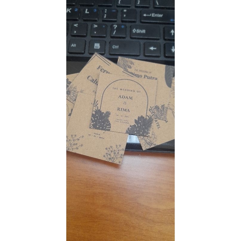 

Hang tag/Label souvenir - pernikahan/buket/kupon souvenir dan acara lainnya (kertas kraft/samson)