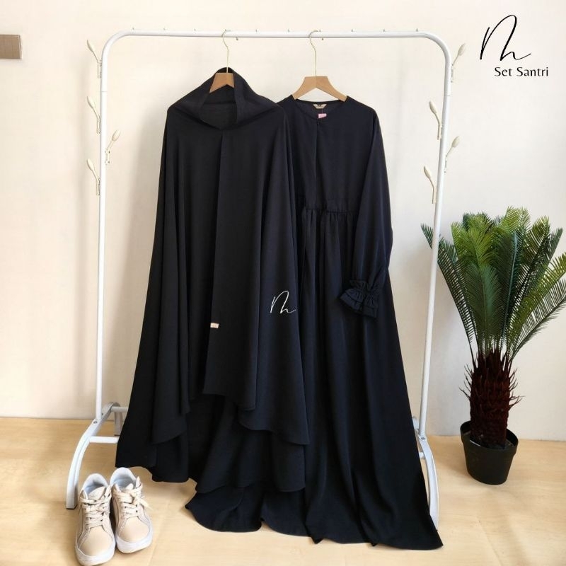 Gamis Santri Hitam Syar'i Cadar