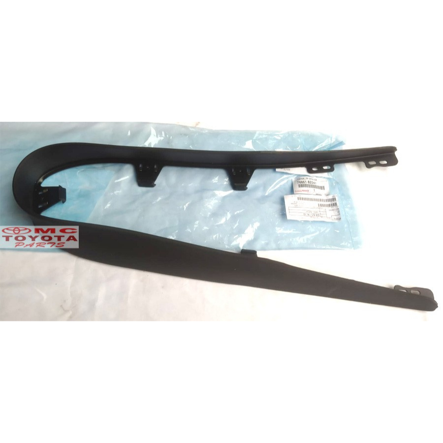 Karet Bumper Bemper Depan Bawah Agya Ayla 76851-BZ041