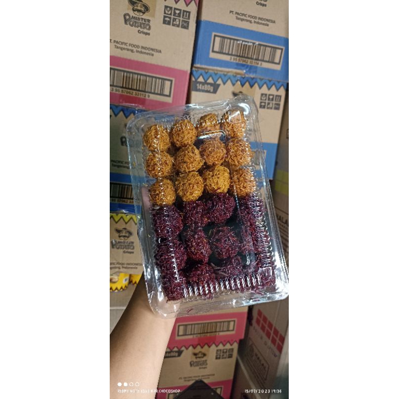 

Kremes Ubi isi 40pcs