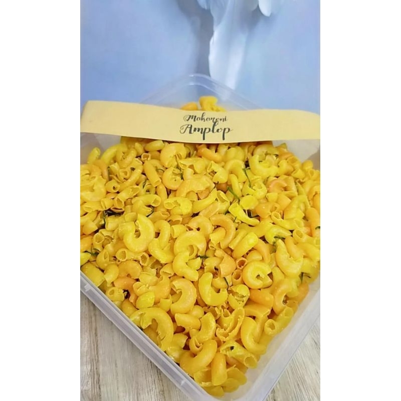 

MAKARONI AMPLOP makaroni renyah / makaroni pedas daun jeruk 500g