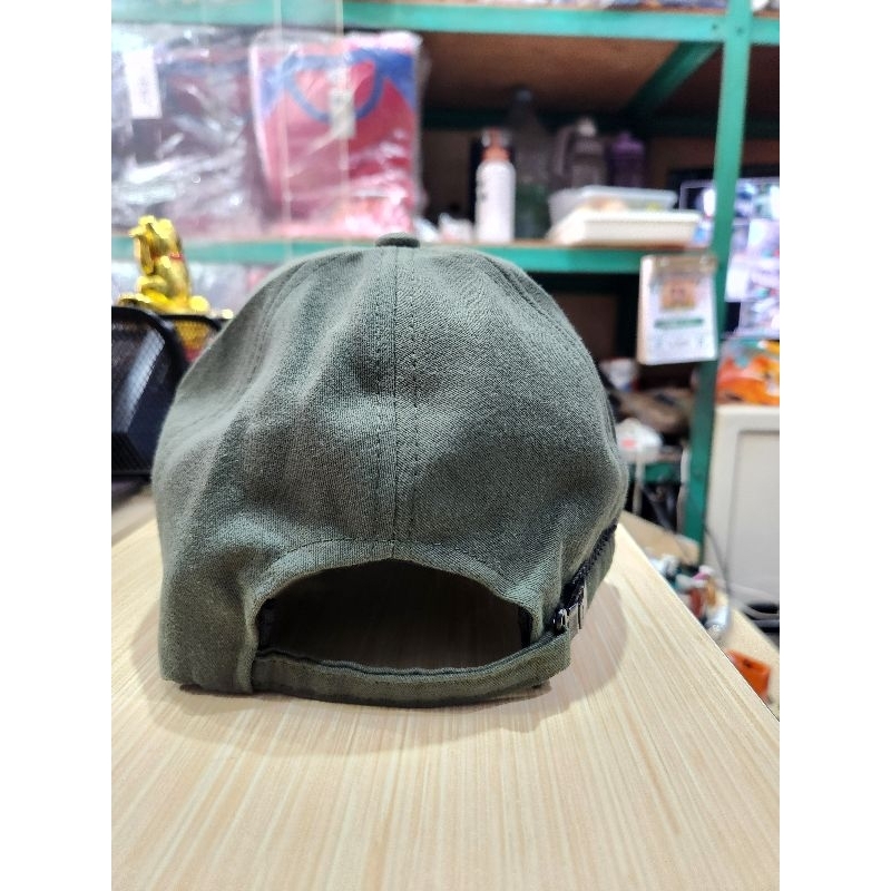 topi polosan warna hijau army